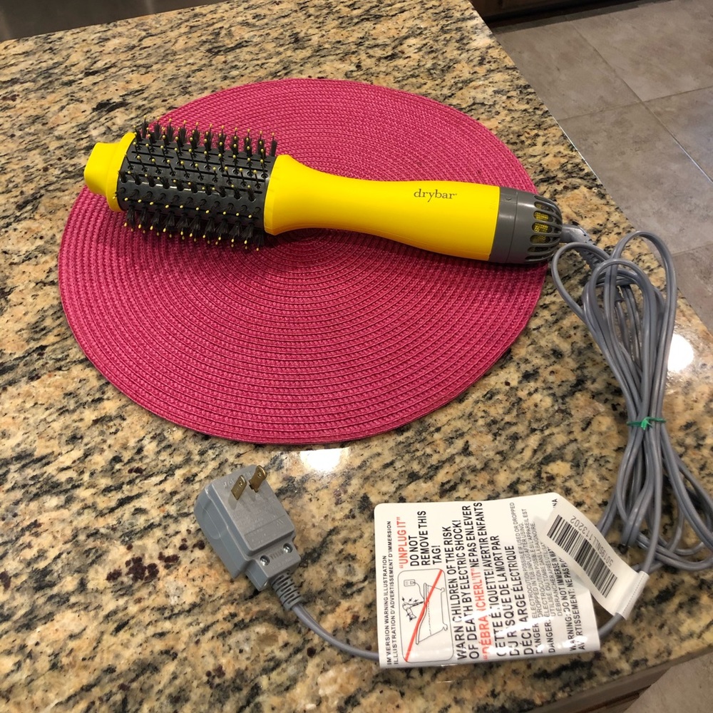 Drybar Double Shot Blow-dry brush